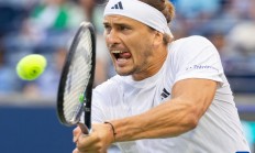 开云在线赛事平台-包含温网险胜联合杯，兹维列夫状态火热的词条