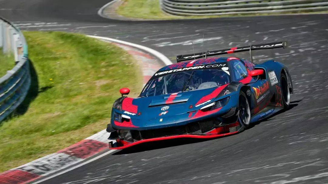 包含哈斯车队险胜索伯车队，维斯塔潘带队取胜的词条