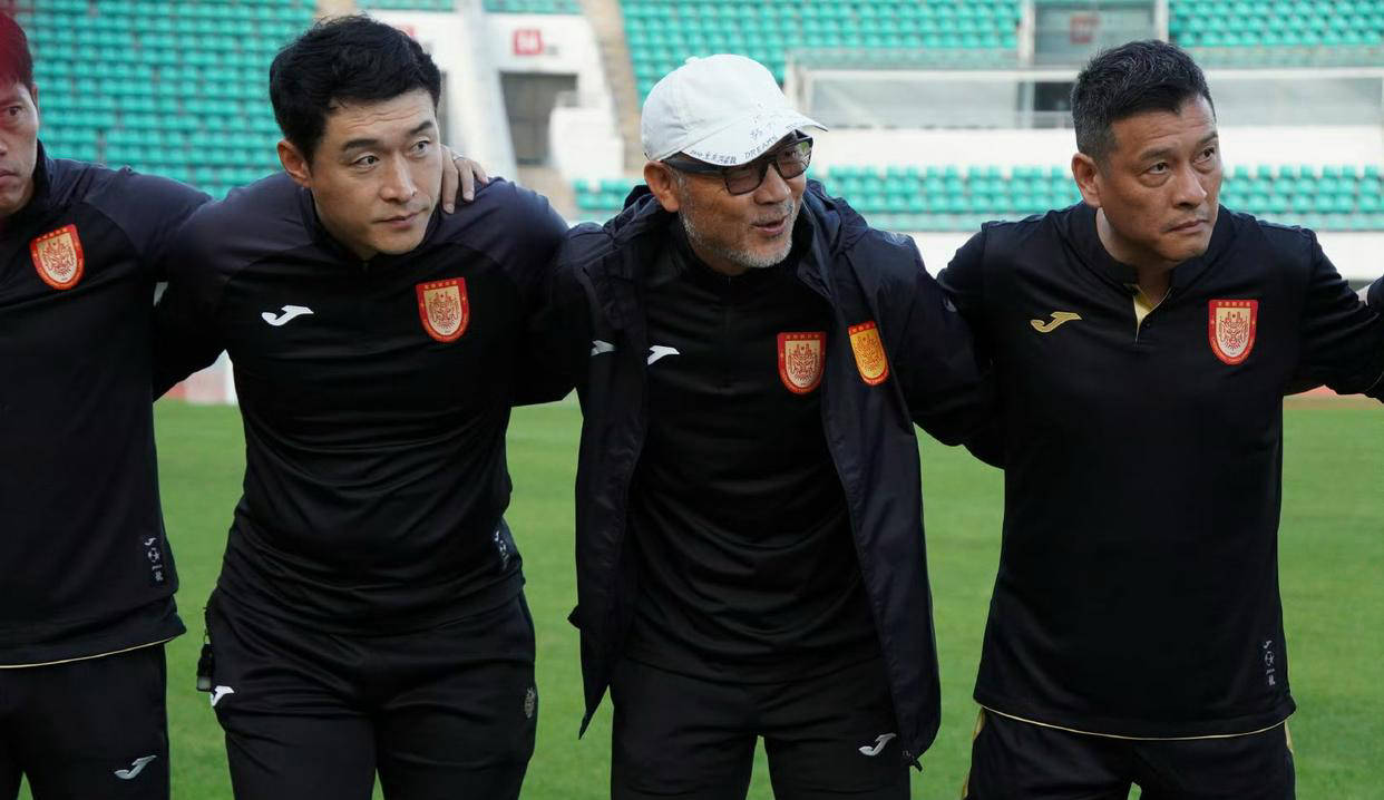 球队备战关键战役,需提升士气 球队备战关键战役,需提升士气