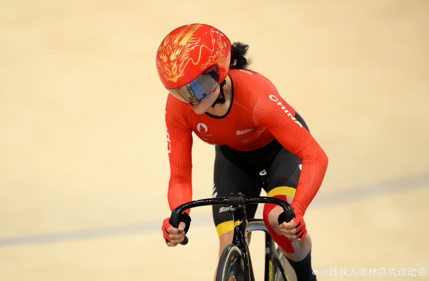 北美自行车选手斩获铁人三项铜牌 北美自行车选手斩获铁人三项铜牌