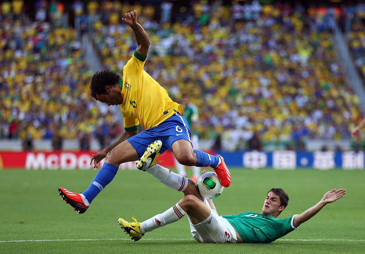 精彩足球比赛中的令人惊叹时刻