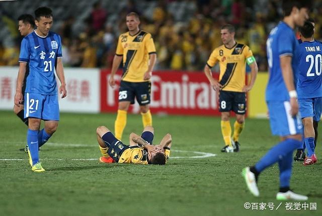 武汉卓尔主场击败广州富力，止住颓势的简单介绍