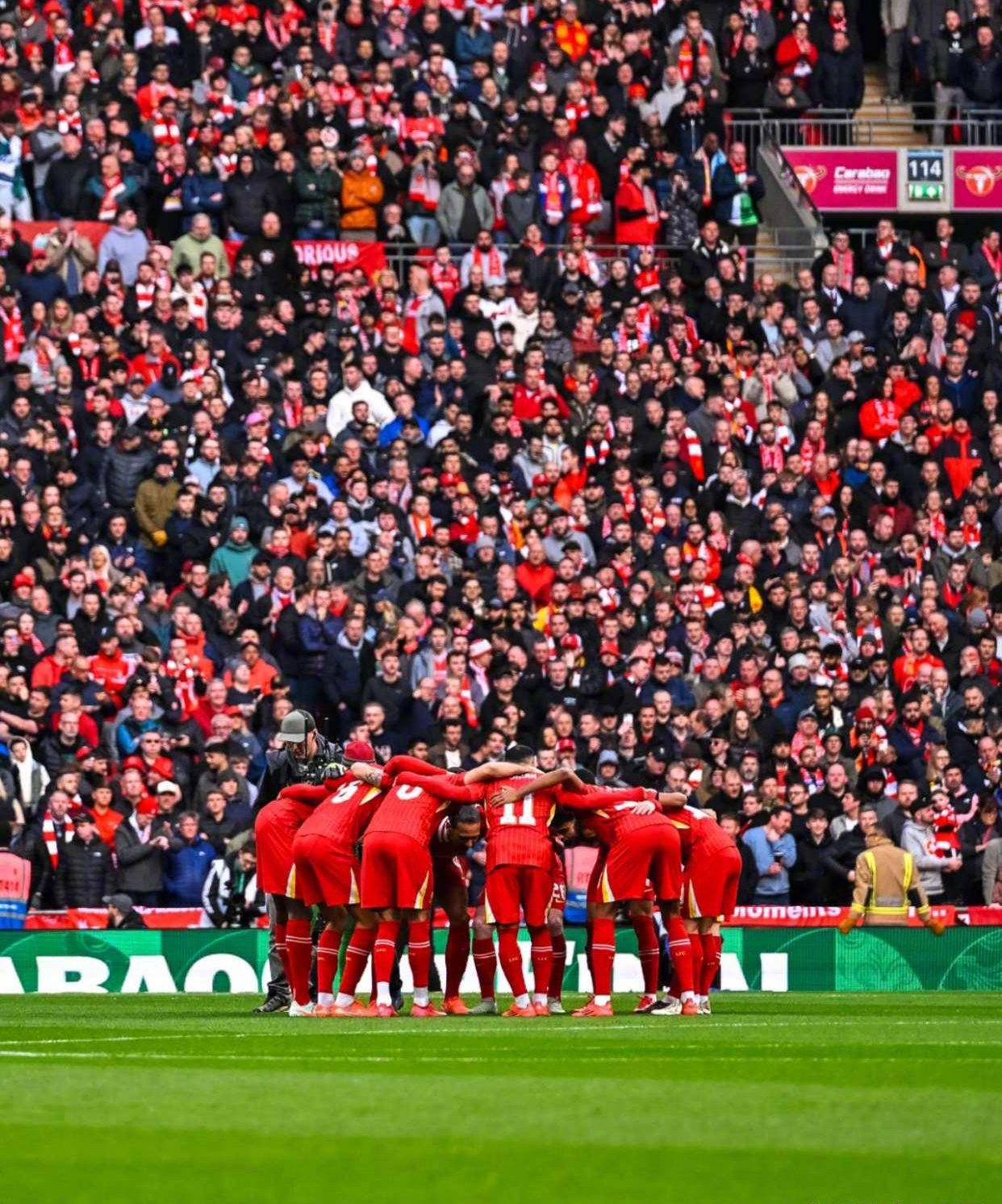 利物浦遭遇惨败,英超榜首地位受威胁 利物浦遭遇惨败,英超榜首地位受威胁
