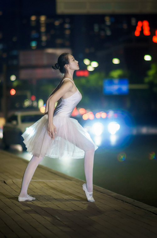 双线叙事，从山西关键战突围到哈利伯顿的2026世界杯接管时刻