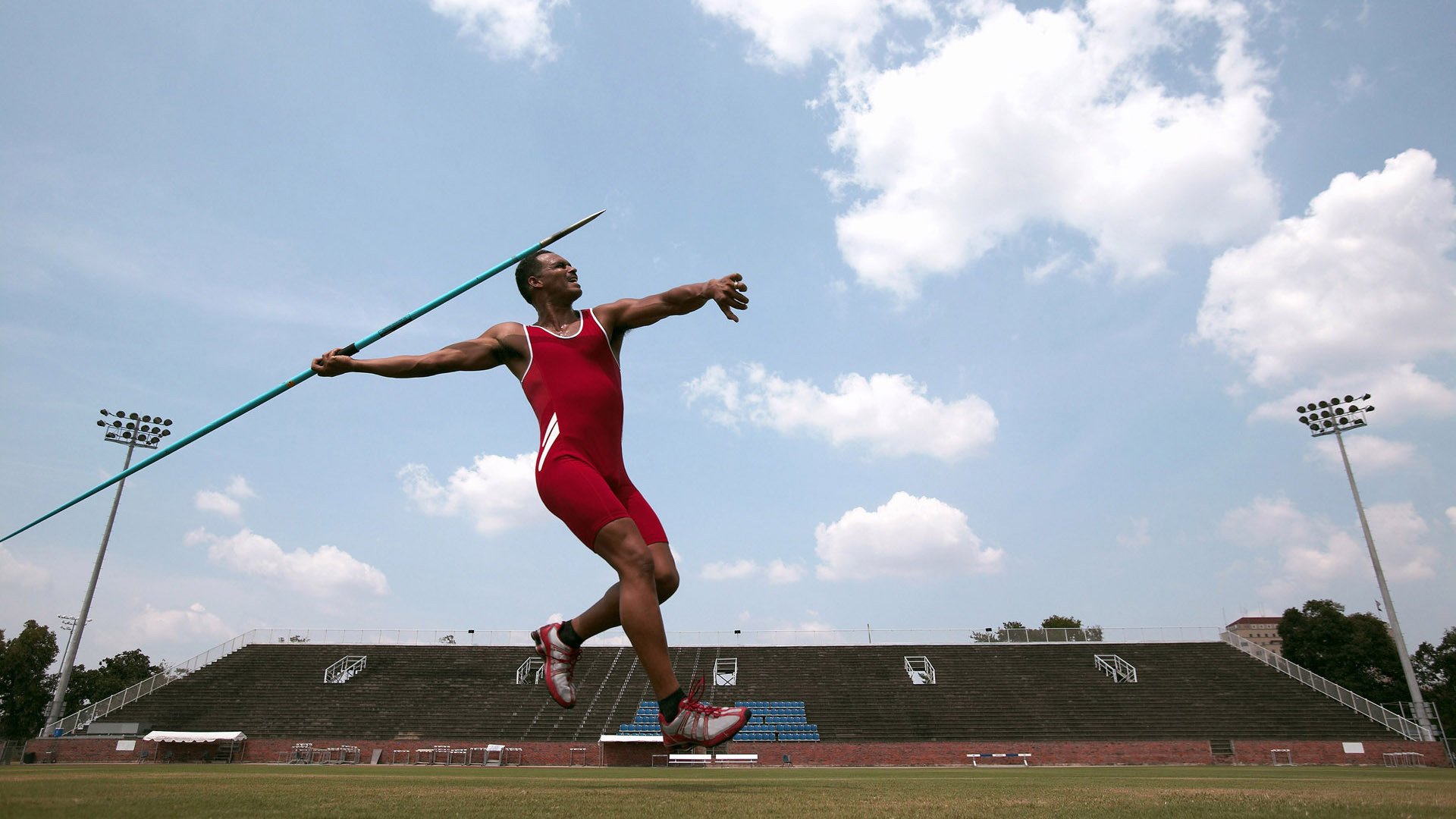 战术革命与关键先生，尼斯全面压制德国，巴雷拉如何改写比赛规则