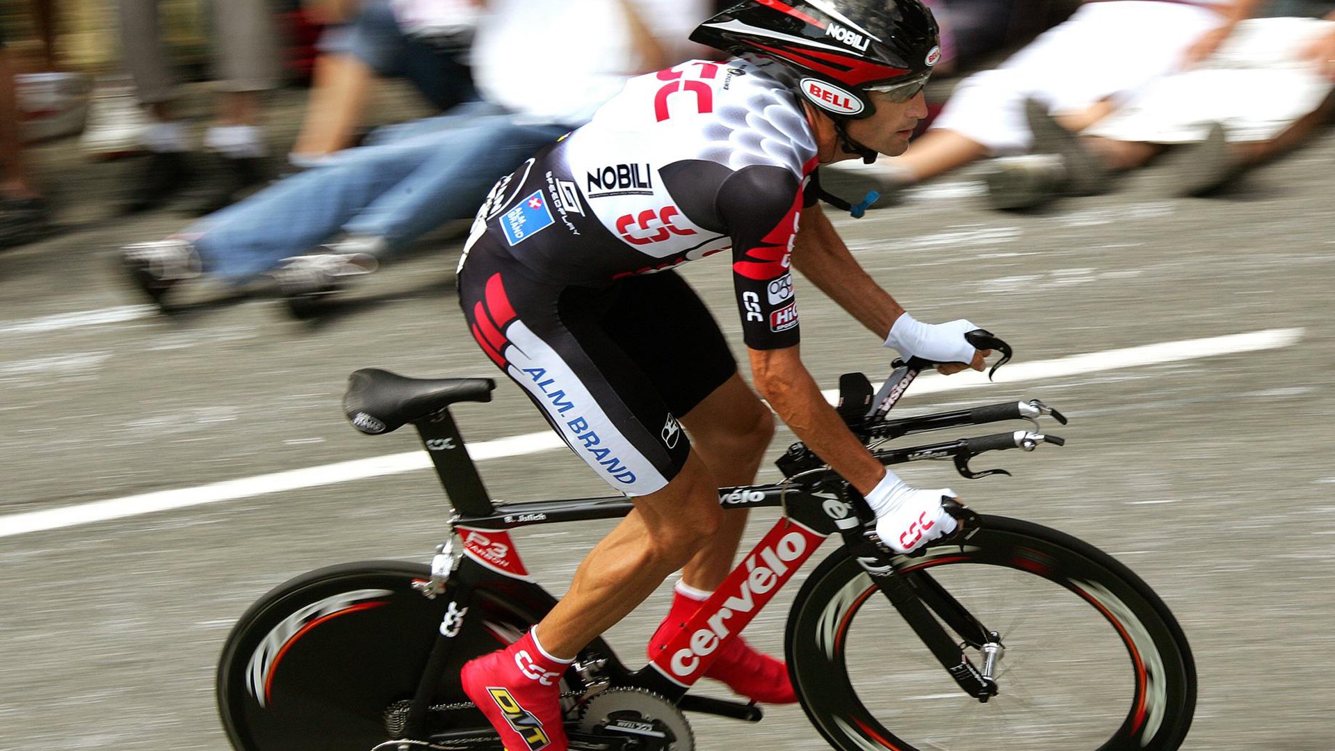 骑士正面击溃深圳队,欧文在西决生死战接管比赛